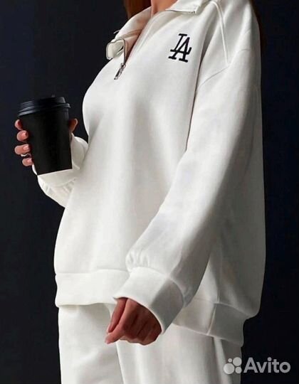 Спортивный костюм женский на молнии