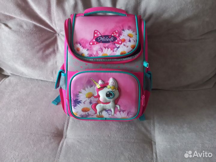Рюкзак школьный для девочки 1 класс
