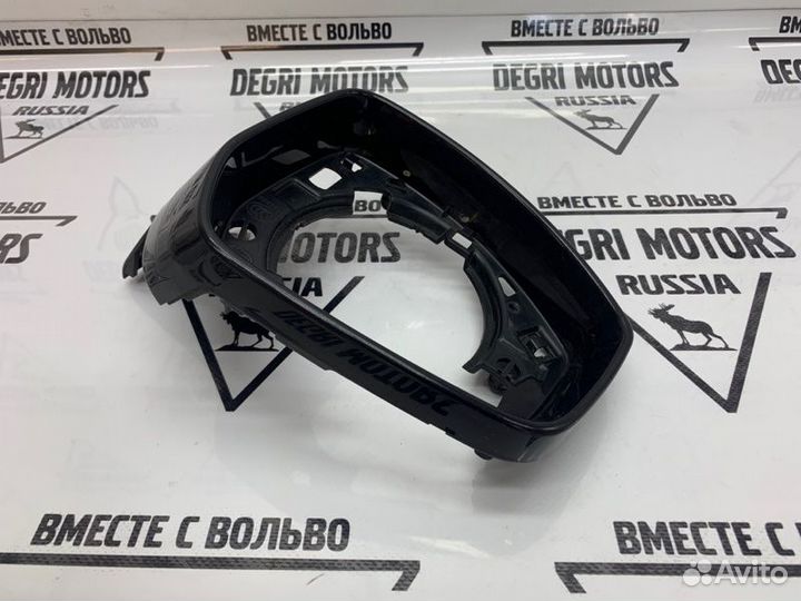 Рамка правого зеркала LR Discovery Sport L550 15
