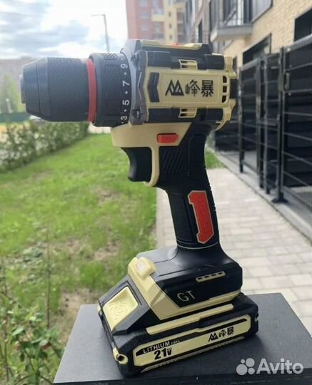 Оригинальный аккумуляторный шуруповерт
