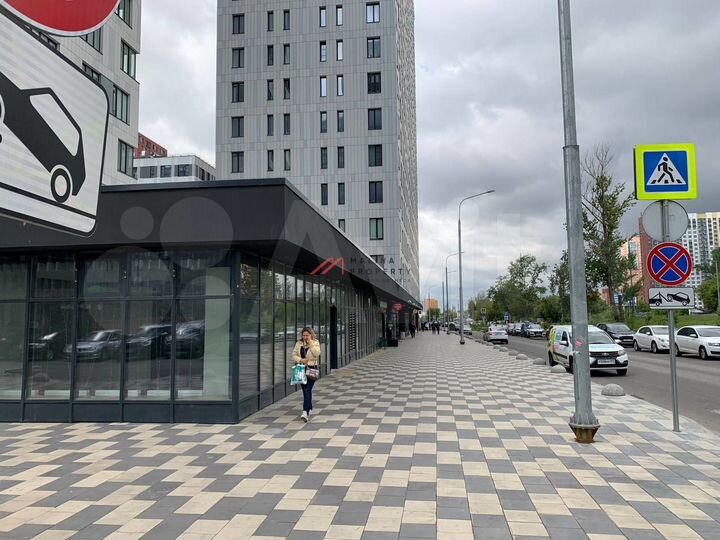 Сдам торговое помещение, 194 м²