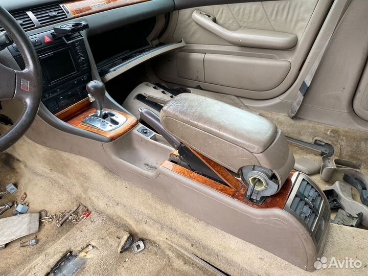 Центральная консоль Audi A6 C5