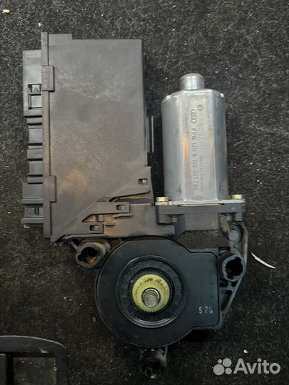 Стеклоподъемник передний правый audi a4 b6