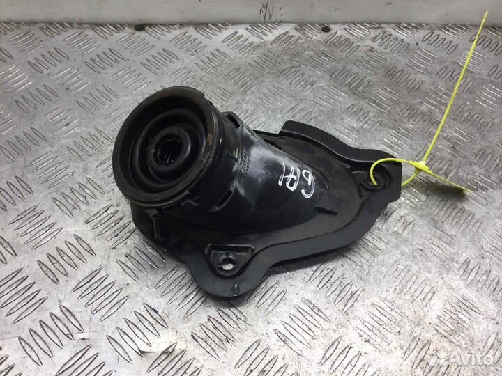 Кожух рулевой колонки Nissan Primera Qg18de