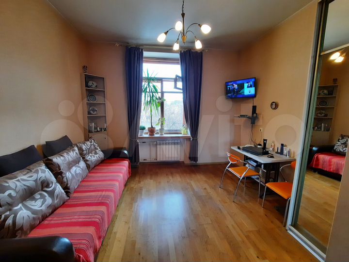 Комната 25 м² в 6-к., 5/5 эт.