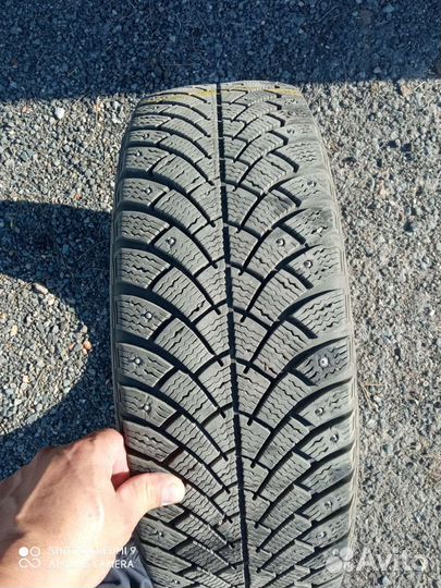 Bfgoodrich G-Force Stud 215/65 R16