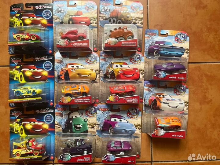 Cars тачки mattel меняют цвет и светятся в темноте