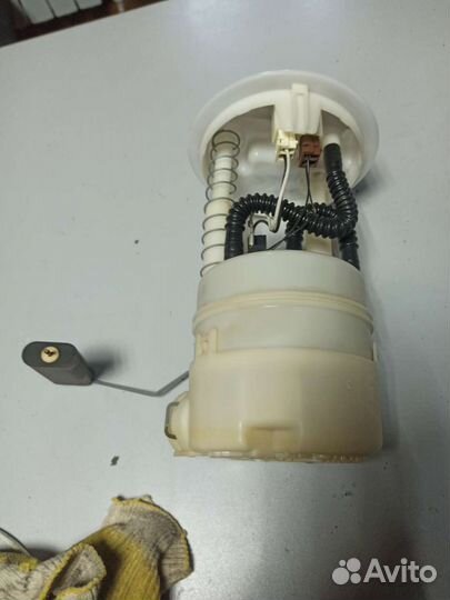 Nissan Note e11 топливный насос