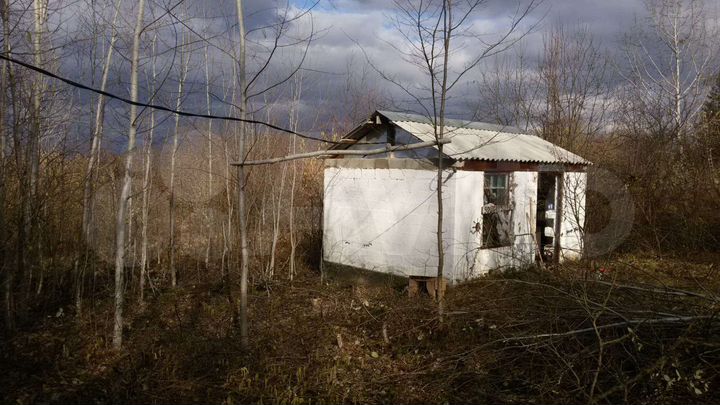 Дом 20 м² на участке 6 сот.