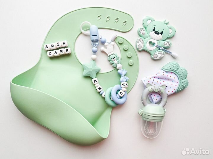 Именной держатель для соски и грызунок