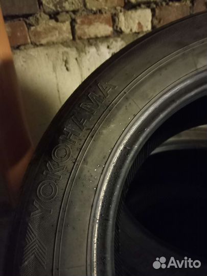 Yokohama BluEarth E70 215/60 R16