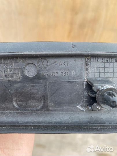 Накладка задней леаой двери VW Jetta 5