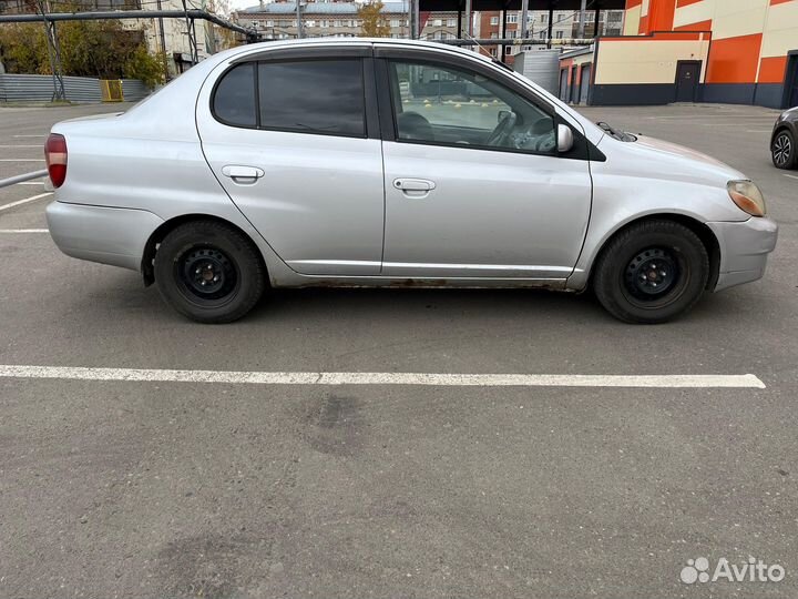 Toyota Platz 1.0 AT, 2000, 299 000 км