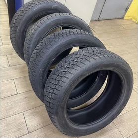 Bridgestone Blizzak DM-V2 235/55 R20