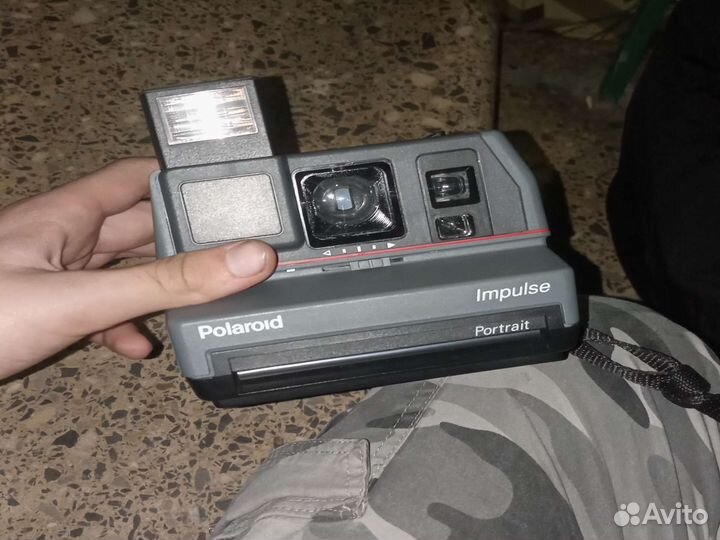 Polaroid impulse 600