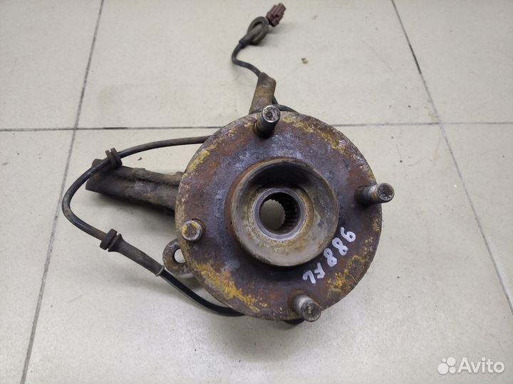 Кулак поворотный передний левый Almera N16 2000-20