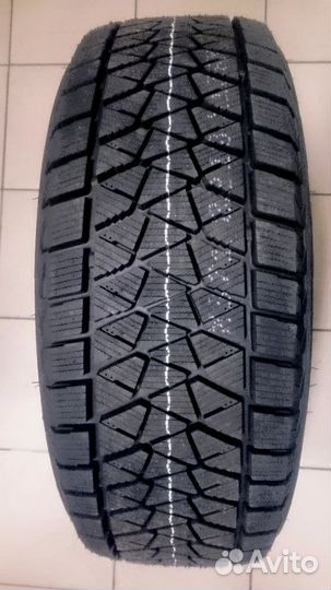 Bridgestone Blizzak DM-V2 215/70 R15 98S