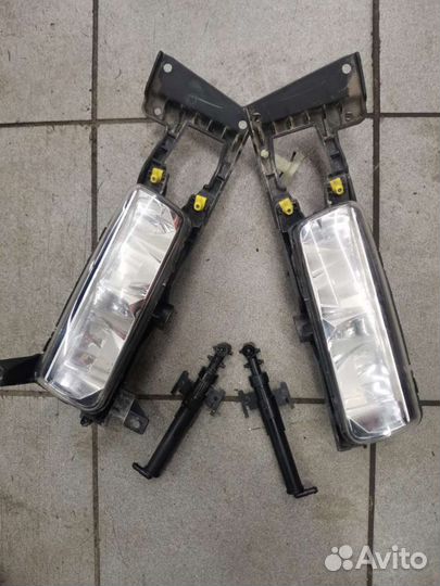 Range rover 4 vogue Птф Кронштейн брызговики