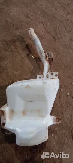 Бачок омывателя L200