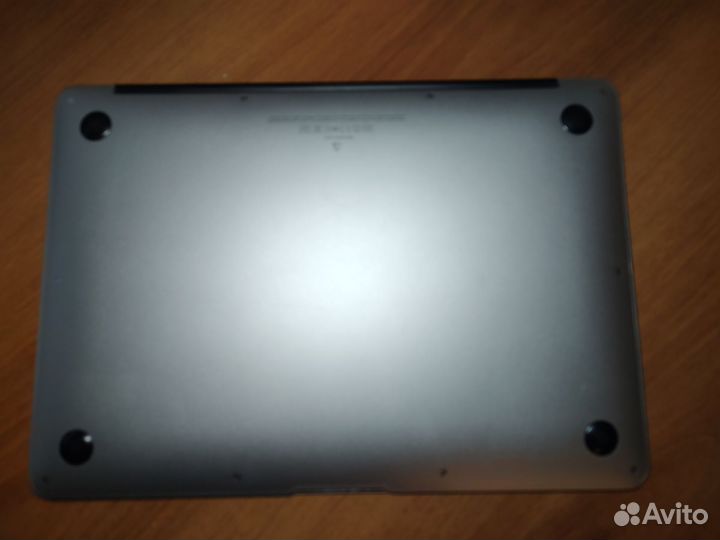 Apple MacBook Air 13 2011 A1369