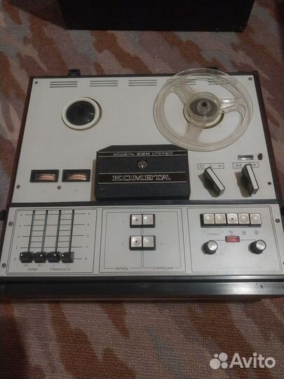 Катушечный магнитофон комета 212
