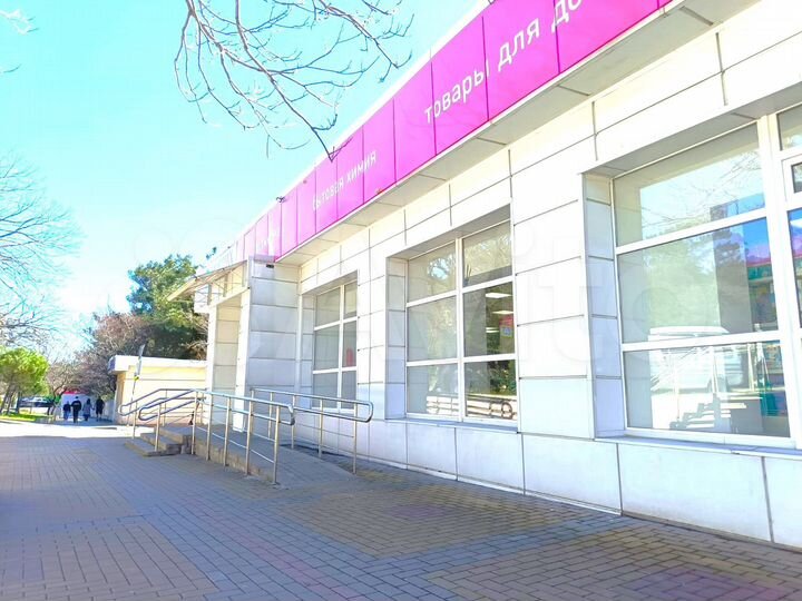 Здание, 330.5 м²