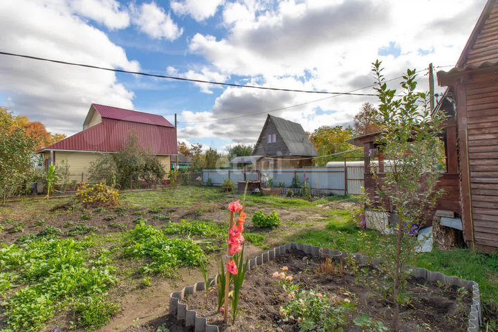 Дача 27 м² на участке 4,2 сот.