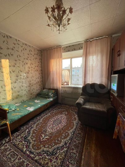 Комната 13 м² в 1-к., 4/5 эт.