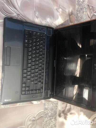 Ноутбук lenovo Y550