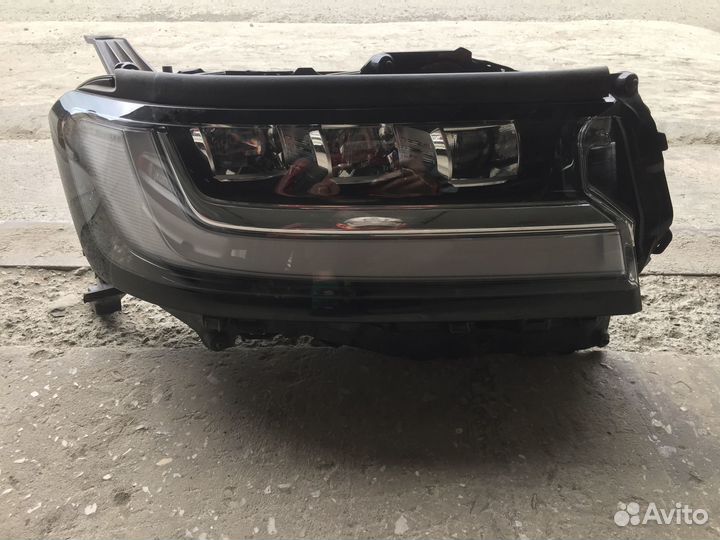 Фара правая, Toyota Land Cruiser (300) 2021