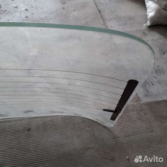 Стекло заднее с подогревом