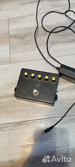Гитарная педаль distortion