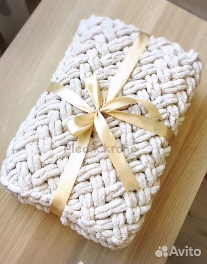 Новые плюшевые пледы в наличии