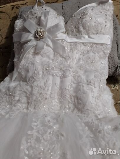Свадебное платье
