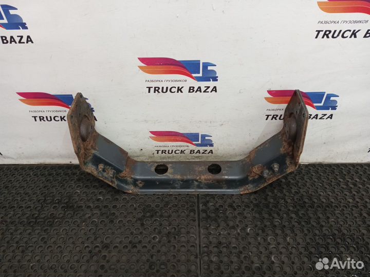 Траверса рамы поперечная под кпп Iveco Stralis