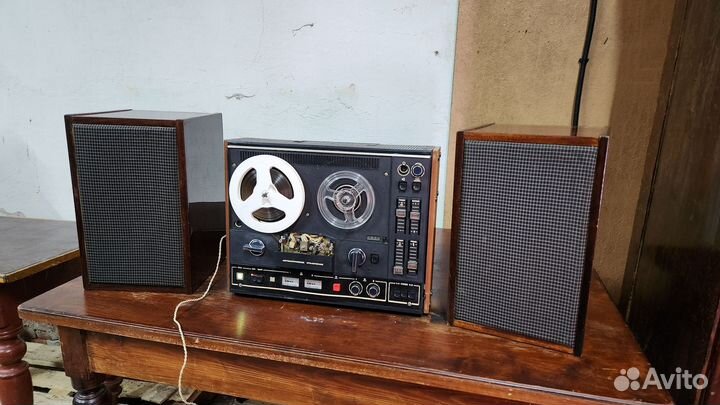 Катушечный магнитофон сатурн 202-1 колонки 2шт