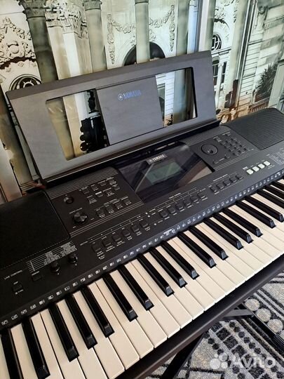 Синтезатор yamaha psr e453 (оригинал)