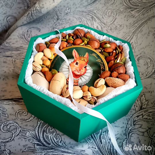 Букет из сухофруктов и орехов
