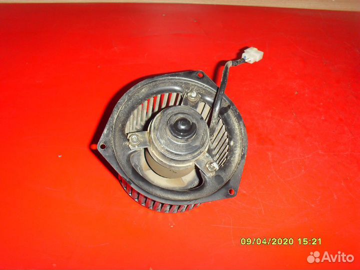 Моторчик отопителя задний 8855026060 Toyota Hiace