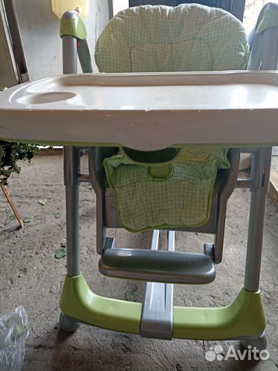 Детский столик для кормления