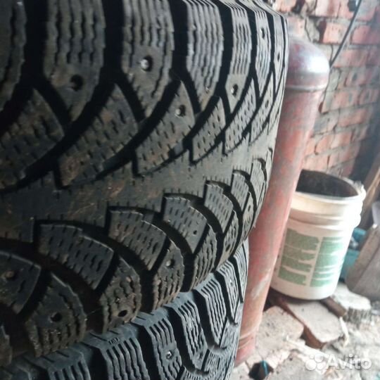 Hankook AH11 215/60 R16
