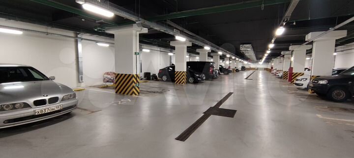 Машиноместо, 14 м²