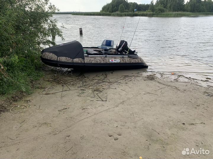 Лодка с мотором