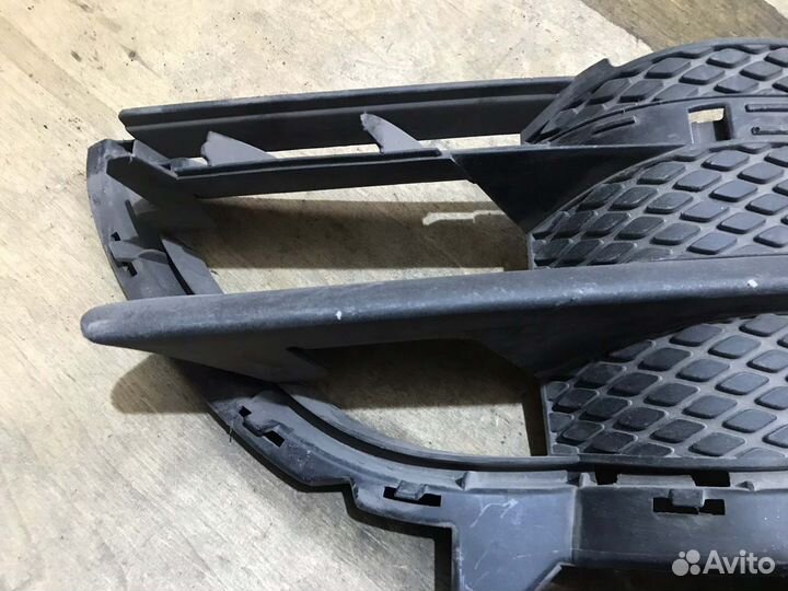 Решетка в бампер лев. перед. Porsche Cayenne