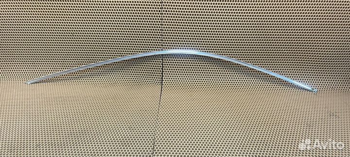 Молдинг двери передней правой skoda kodiaq