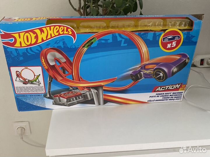 Hot wheels трек