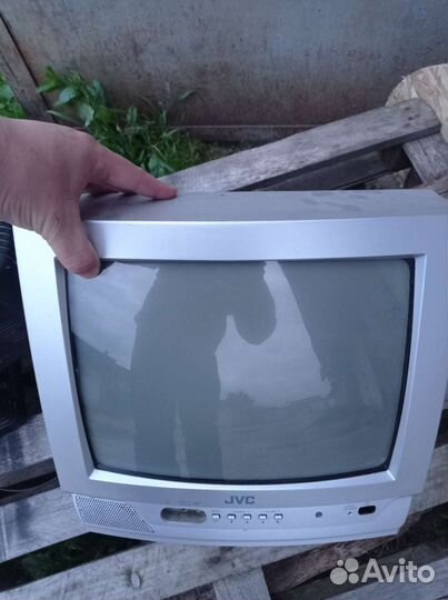 Телевизор бу 2 шт