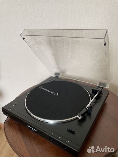 Проигрыватель винила Audio-Technica AT-LP60XBT