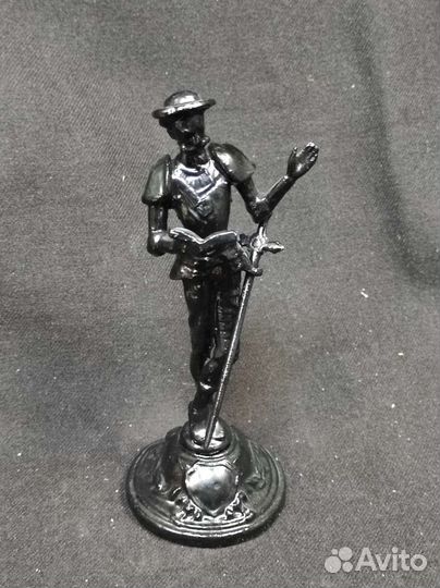 Статуэтка Касли 1949 год. Олени на горе