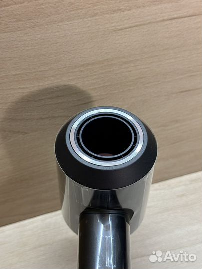 Фен Dyson supersonic